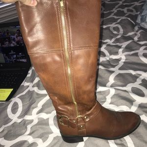 Brown boots